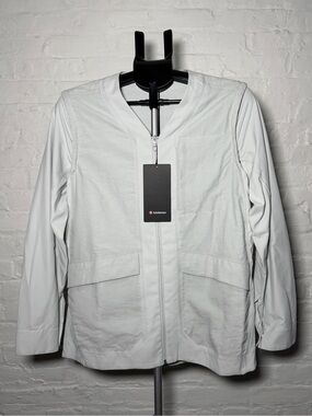 lululemon athletica Men’s Water Water-Repellemy Hike Convertible Bomber Jacket
